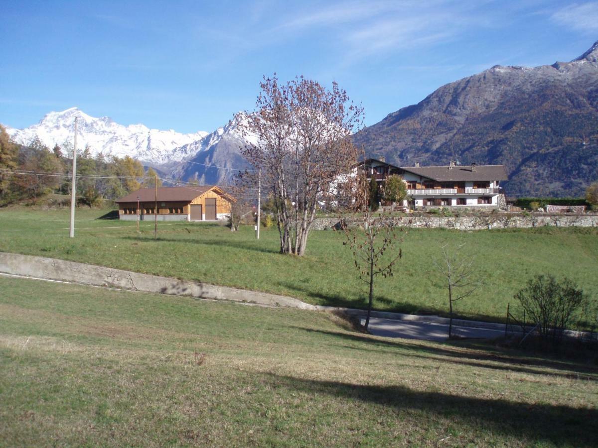 Agriturismo Plan D'Avie Аоста Екстер'єр фото